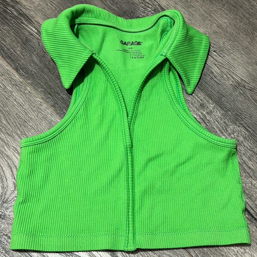 Garage - Stephani Seamless Cropped Polo Tank - NWT | M